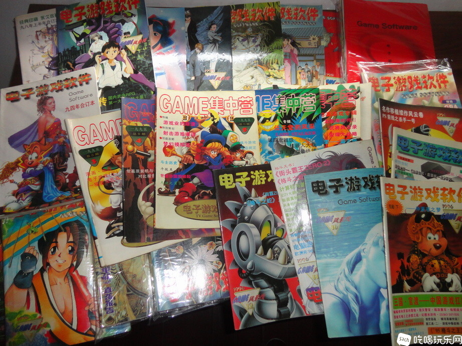 94年出现的电子游戏软件最早叫集中营、又改名叫风景线。最近停刊了。中国游戏机杂志的.jpg